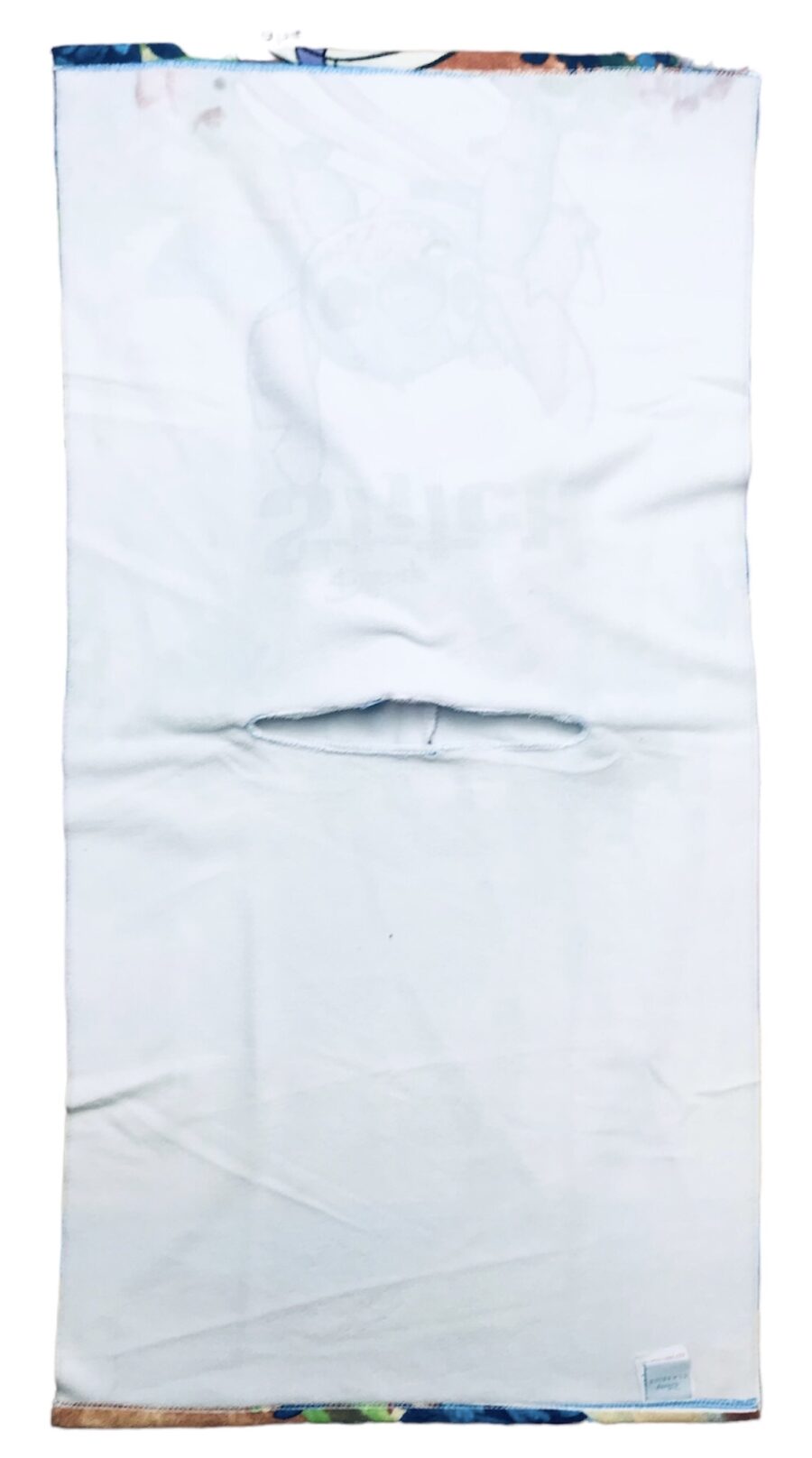 Stitch, Sumérgete en la Diversión del Baño con Nuestro Poncho Toalla. Suavidad, Estilo y Aventura en Cada Secado. - Imagen 3